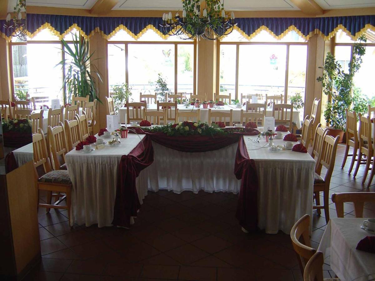 Gasthof-Metzgerei-Pension Schierlitz Rimbach  Extérieur photo